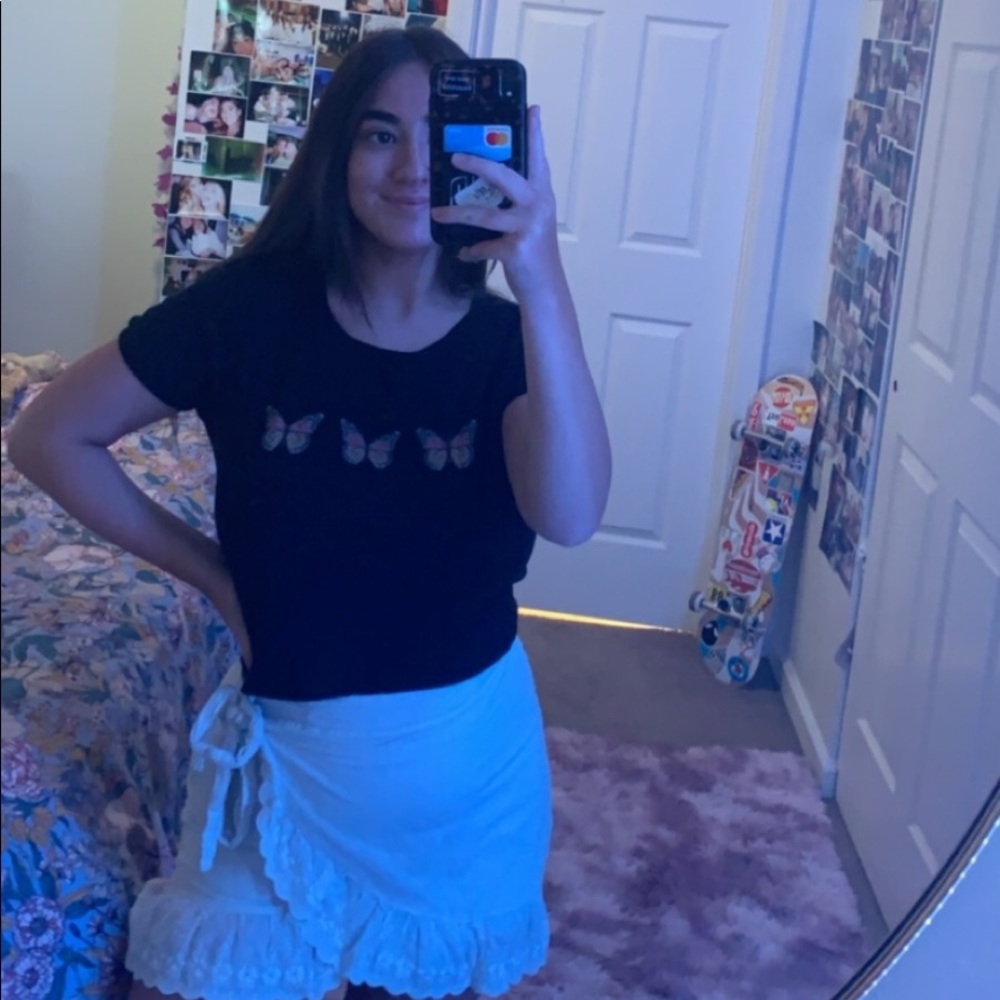 Butterfly Cropped T-Shirt